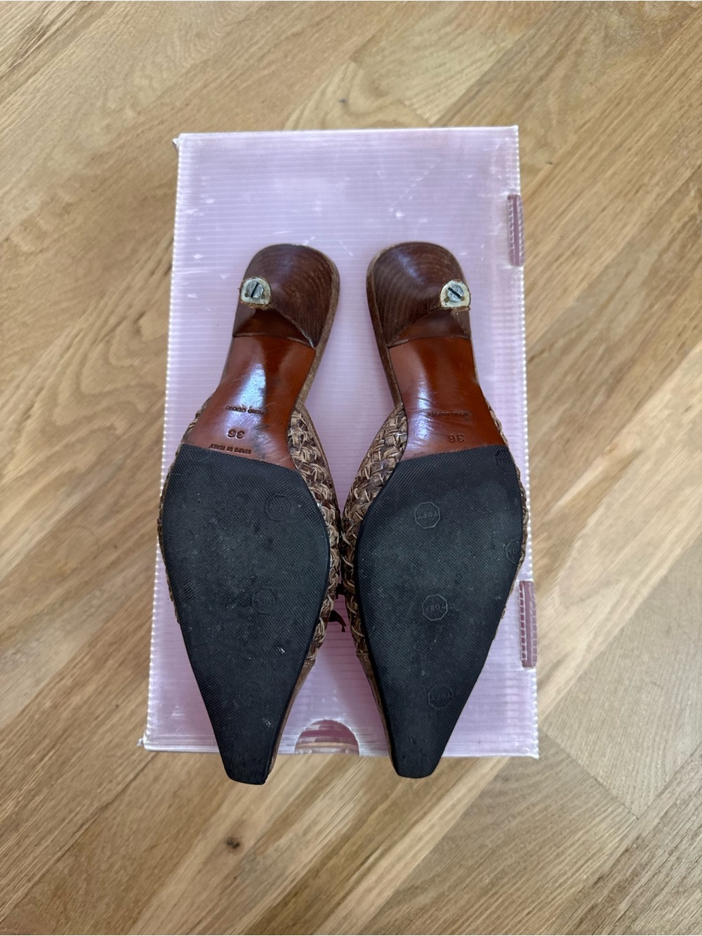Vintage Miu Miu Brown Leather Pointed Kitten Heels with Red Insole and Lace - Picture 3 of 5